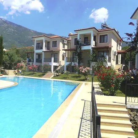 Ozalp Apart A4 Ortak Havuzlu Apartment