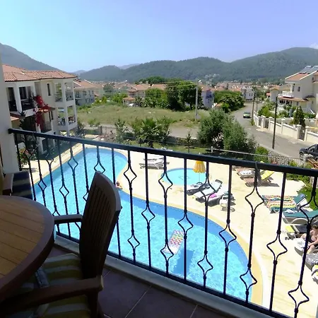 Ozalp Apart A4 Ortak Havuzlu Apartment *