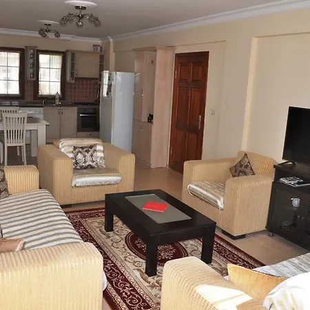 Ozalp Apart A4 Ortak Havuzlu Apartment *