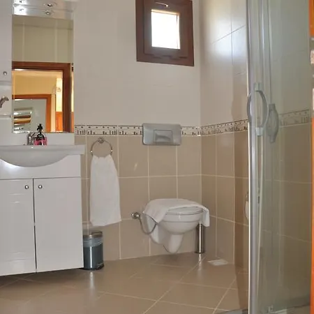 Ozalp Apart A4 Ortak Havuzlu Apartment *