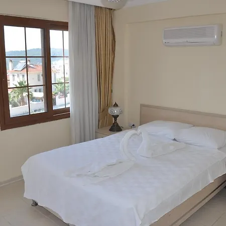 Ozalp Apart A4 Ortak Havuzlu Apartment Cedit
